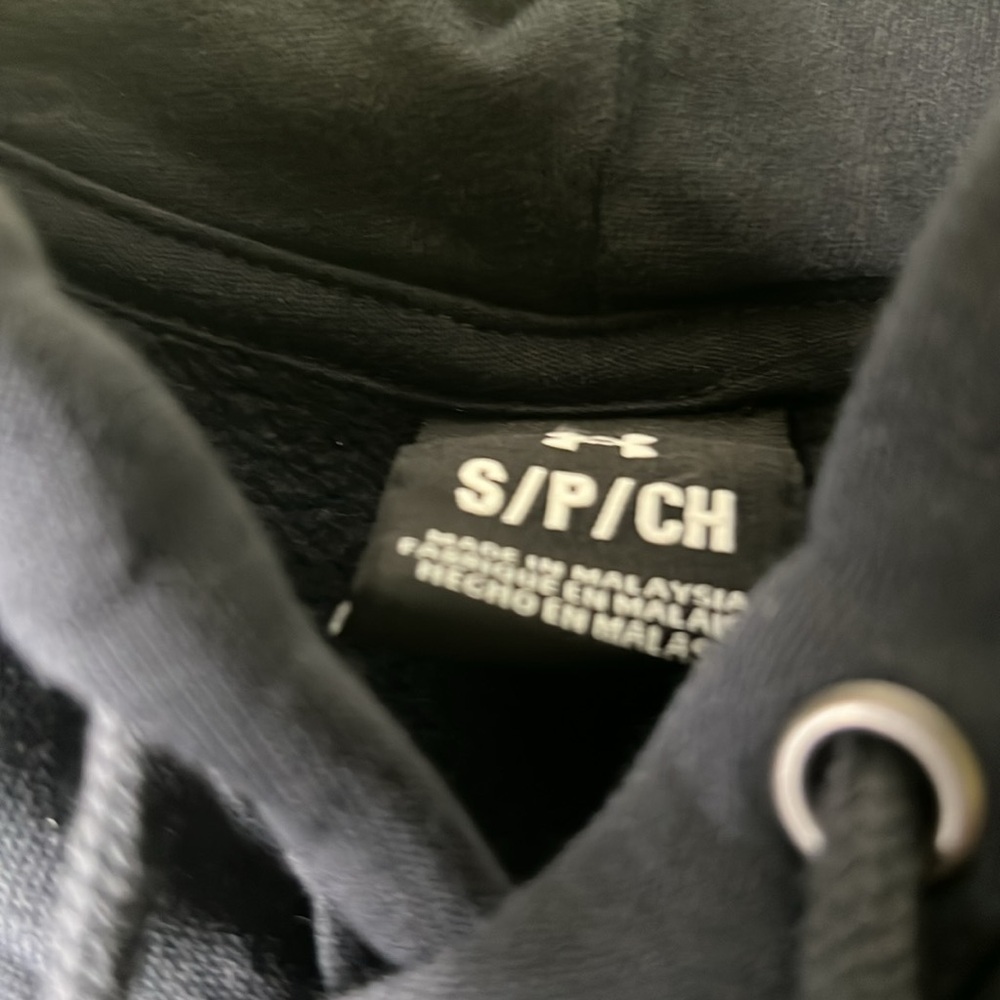 Under Armour Black Sleeveless Hoodie - Picture 4 of 5